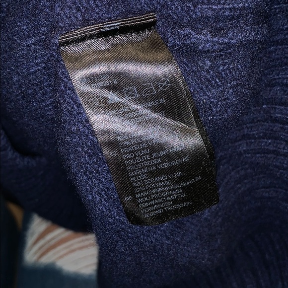 H&M sweater - Picture 3 of 3